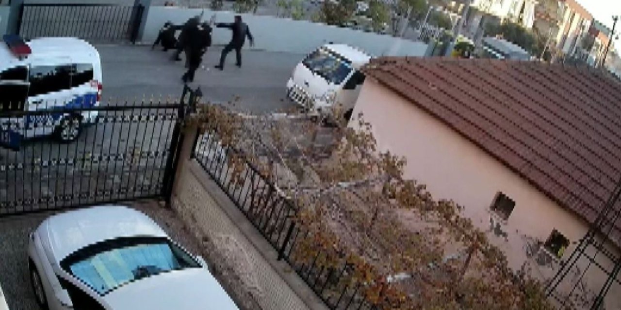 İhbara Giden Polislere Önce Taşla Saldırdı, Ardından Yere Düşen Polis Memurunu Bıçakladı