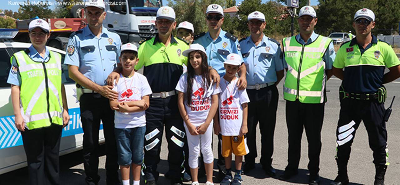 Kırmızı Düdüklü Çocuk Polisler İş Başında