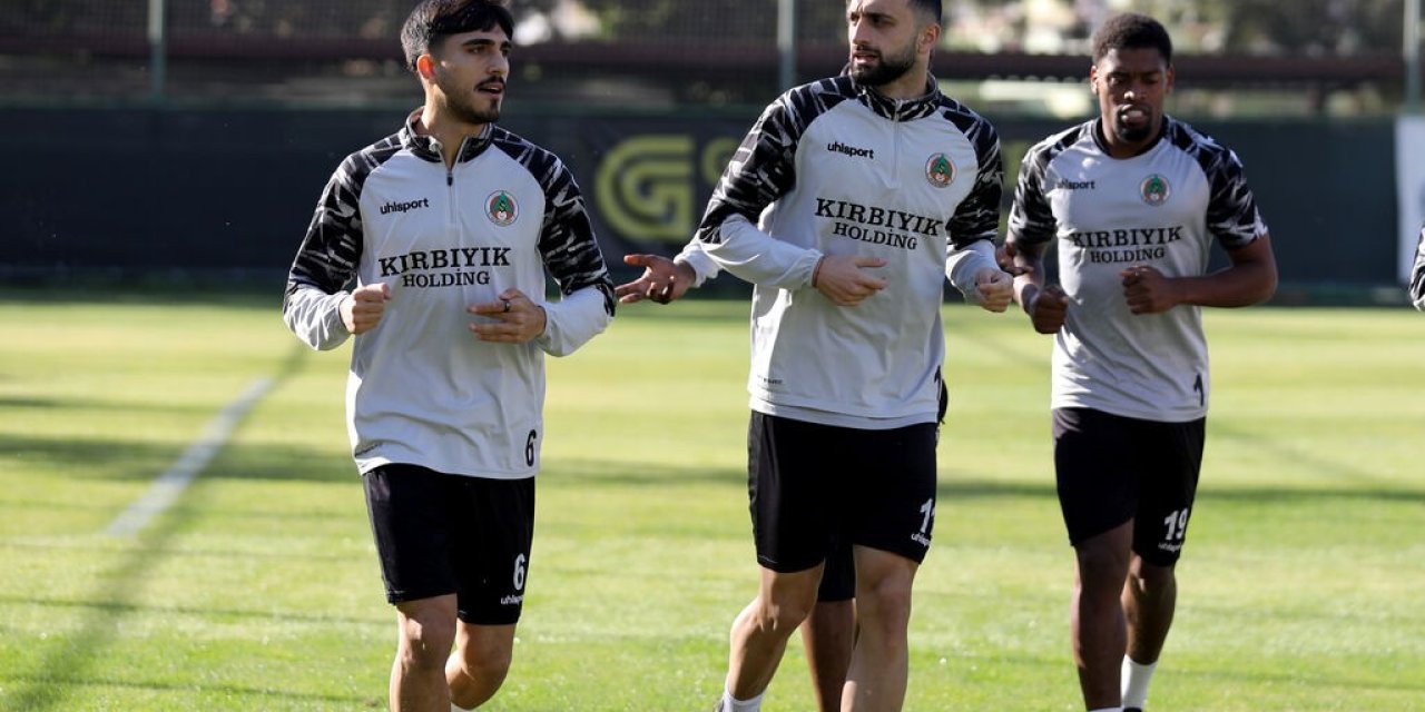 Alanyaspor, Trabzonspor Hazırlıklarına Başladı