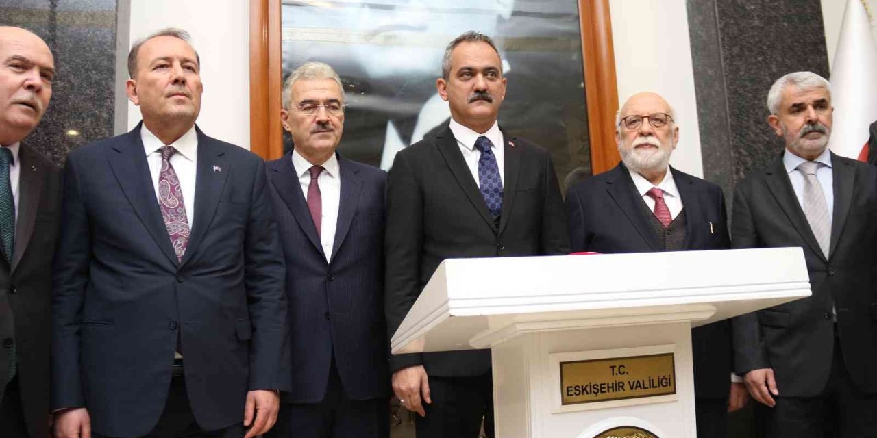 Millî Eğitim Bakanı Özer Eskişehir’de