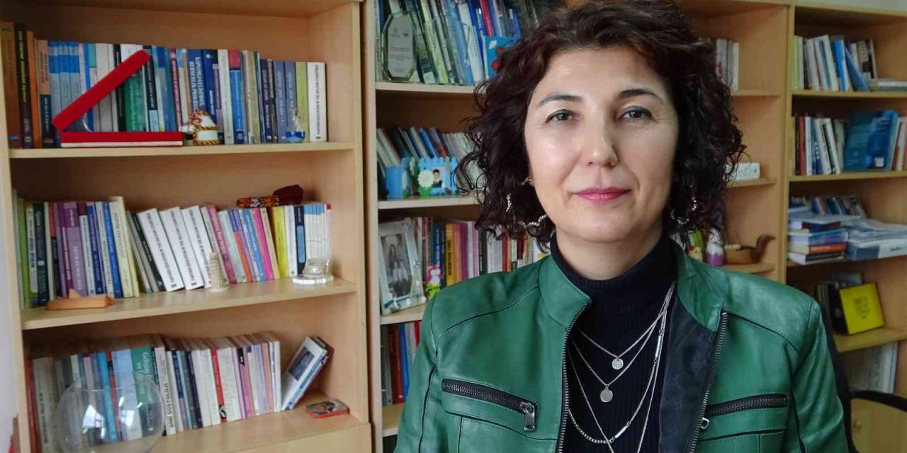 Evli Ve Nişanlılar İnternette Daha Az Vakit Geçiriyor