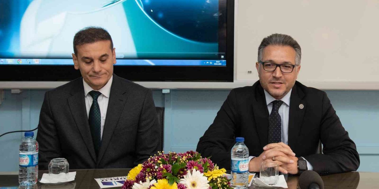 Rektör Aksoy Lise Öğrencileriyle Söyleşiye Katıldı