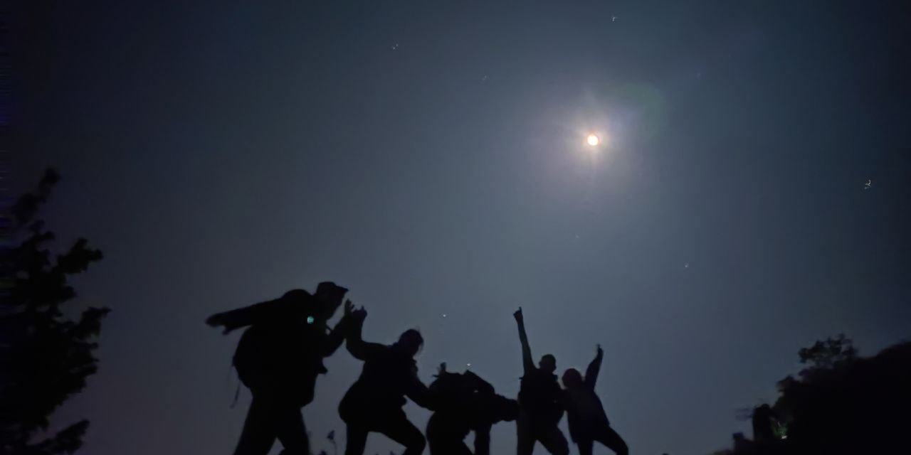 Doğa Tutkunları Gece Sıfır Derecenin Altında Yürüdü