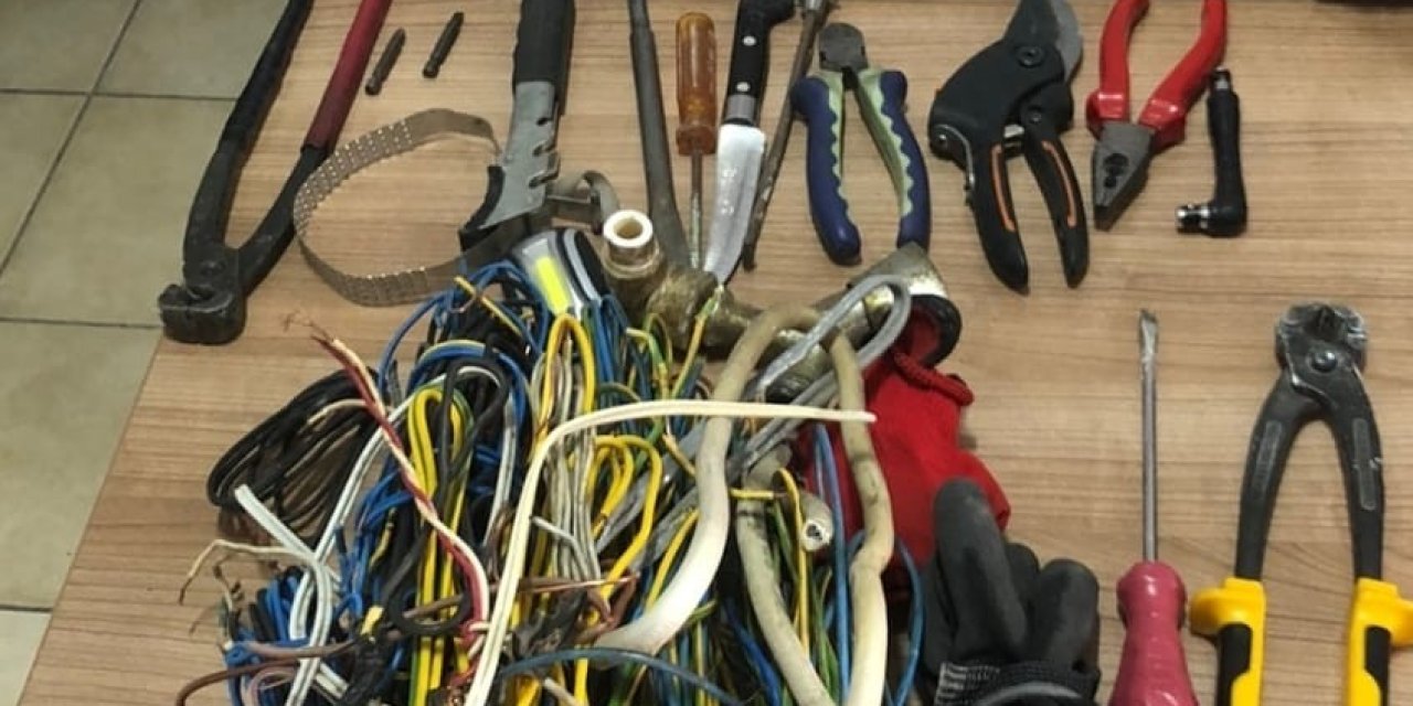 Metruk Binalardan Kablo Çalan Hırsız Yakalandı