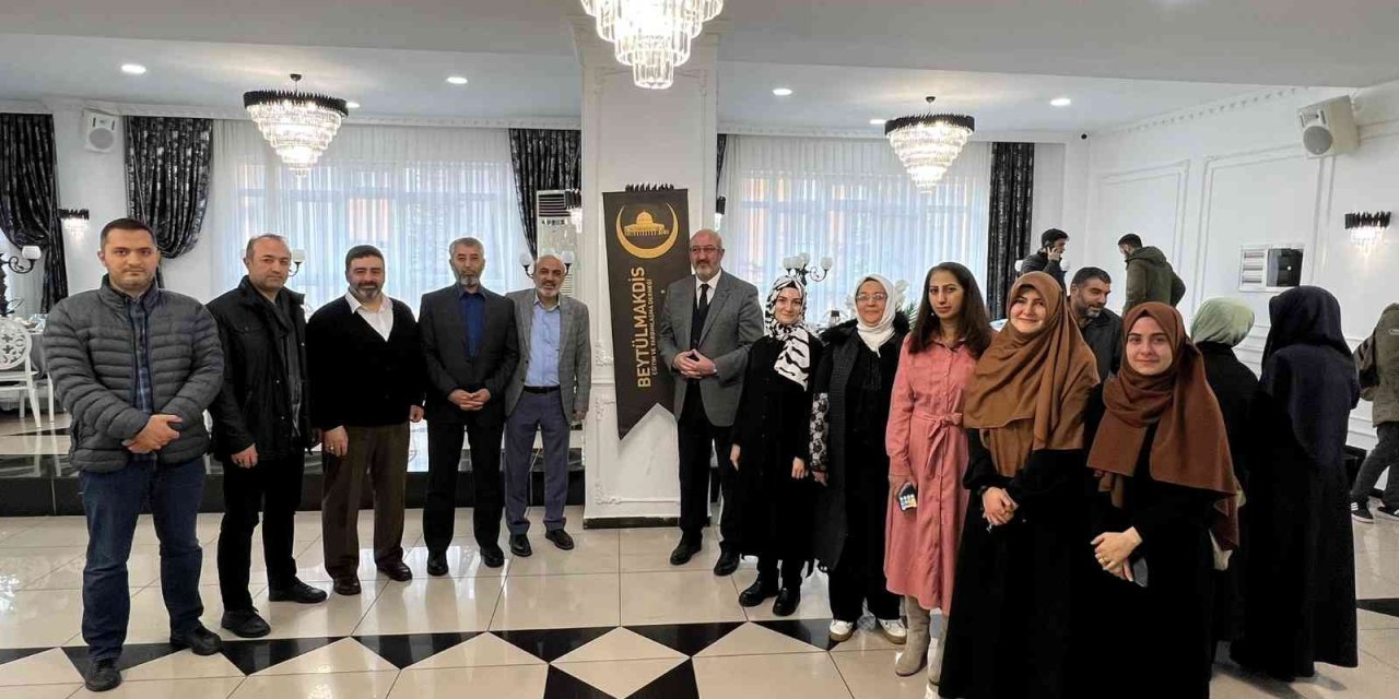 Kudüs Sofrasına Yoğun Katılım