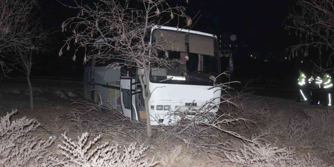 Karaman’da Freni Patlayan İşçi Midibüsü Şarampole Sürüklendi: 7 Yaralı