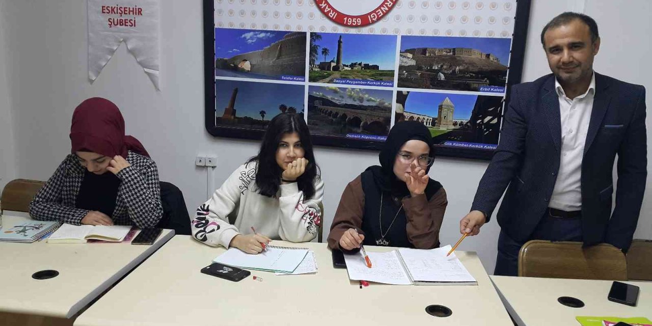 Eskişehir’de Yaşayan Iraklı Türk Öğrencilere İngilizce Kursu