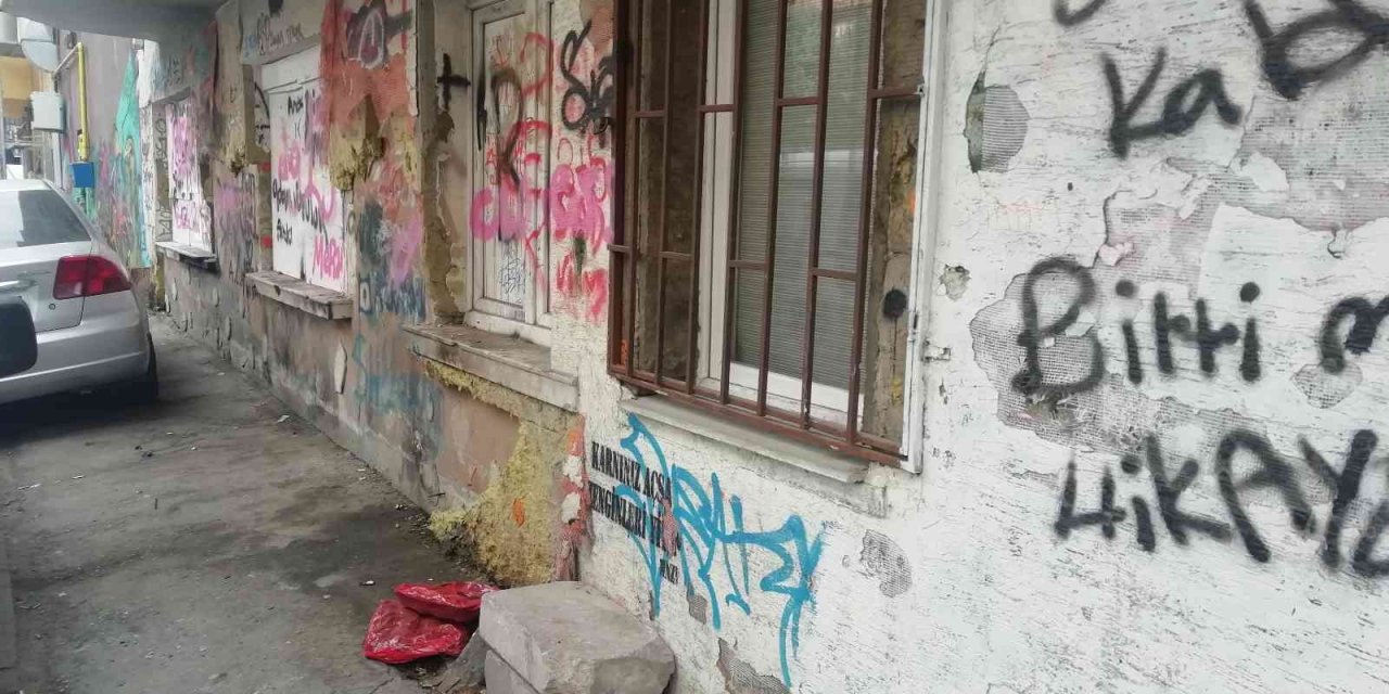 Sokaktaki Çirkin Görüntü