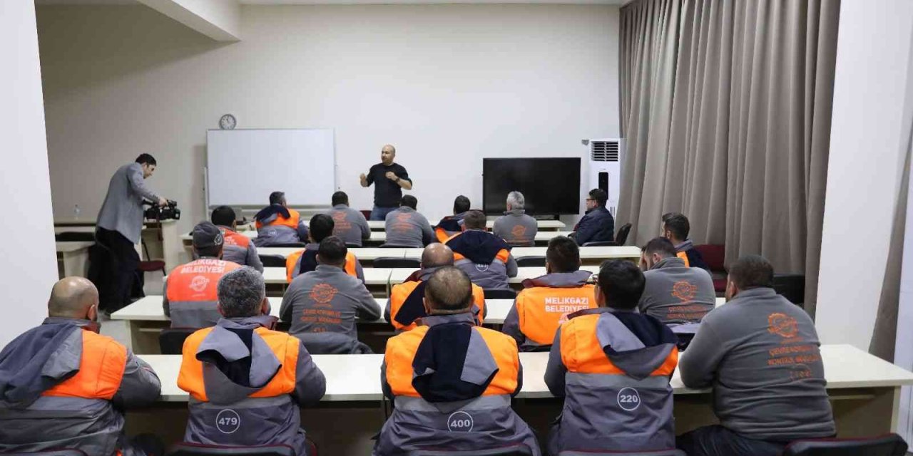 Melikgazi’de Belediye-üniversite İşbirliği İle Personele Eğitim Veriliyor