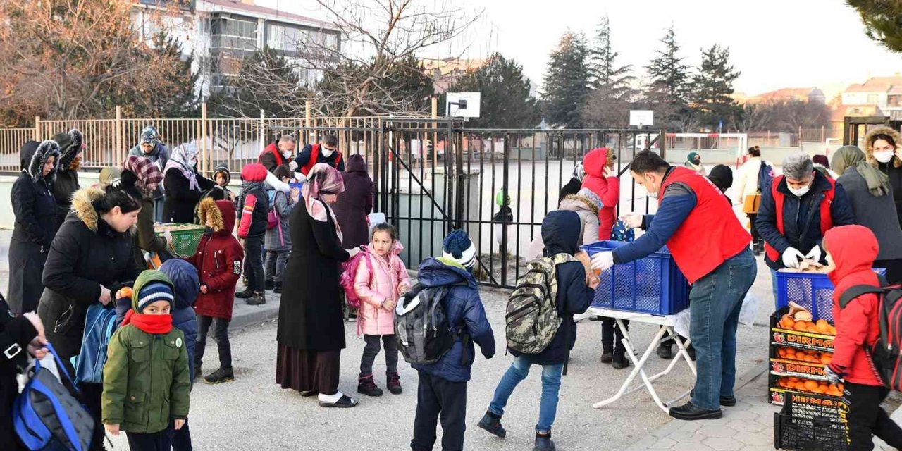 Tepebaşı’nın Beslenme Desteği 23 Okulda 9 Bin 90 Öğrenciye Ulaştı