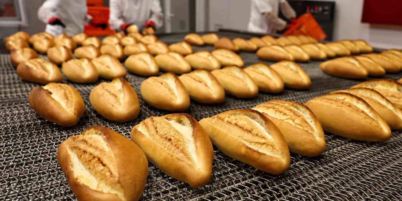 Antalya Büyükşehir Halk Ekmek Fabrikası 6 Ayda 6 Milyon Ekmek Üretti
