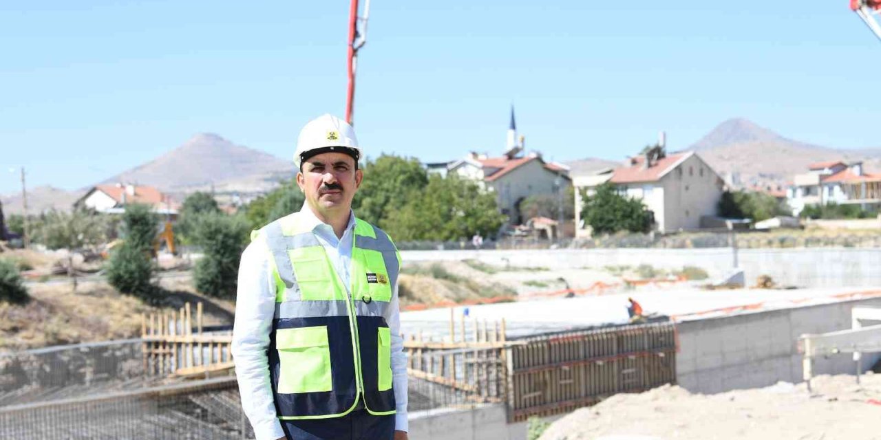 Konya Büyükşehir 1 Yılda 143 Kilometre Daha Kanalizasyon Şebekesi Yaptı