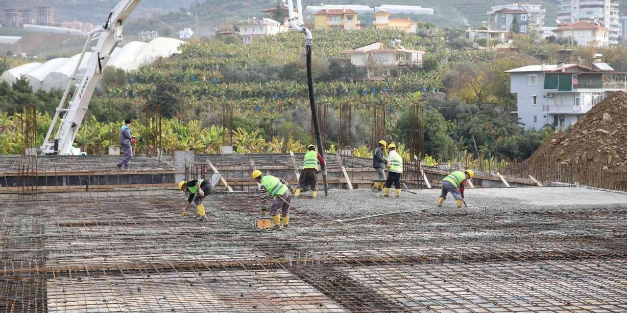Mahmutlar Kültür Ve Etüt Merkezi Hızla Yükseliyor