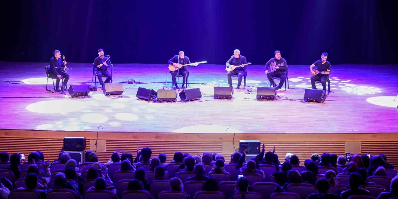 Talas’ta Cengiz Özkan Rüzgarı Esti