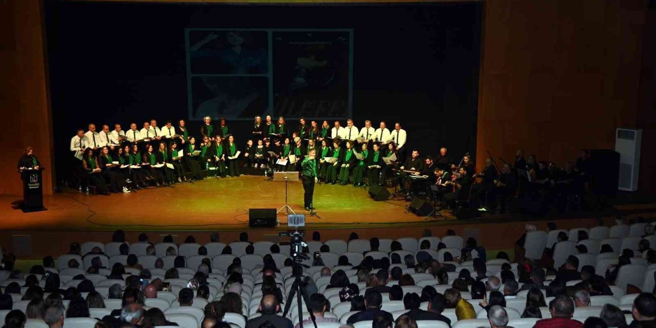 Manavgat’ta Sanat Müziği Rüzgarı Esti