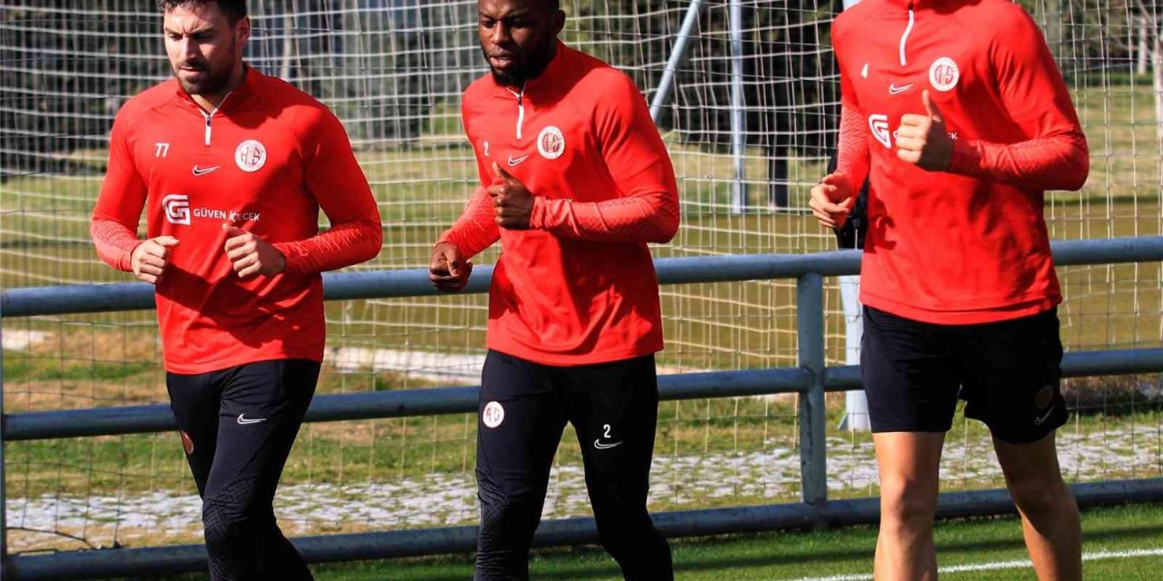 Fta Antalyaspor, Galatasaray Maçı Hazırlıklarına Başladı