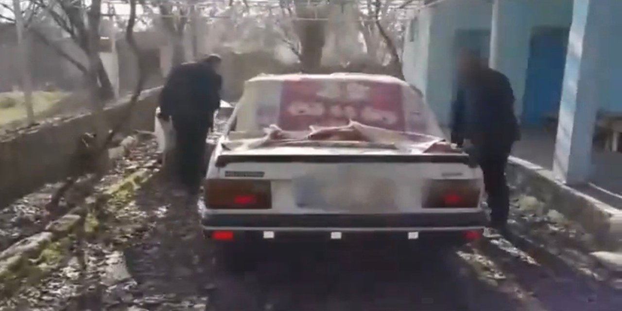 Pişkinliğin Böylesi: Çaldıkları Araca Yakıt Aldılar, Parasını Ödemeden Kaçtılar