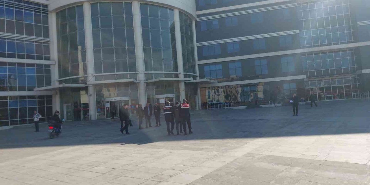 Deaş Üyesi Şahıs Jandarmadan Kaçamadı