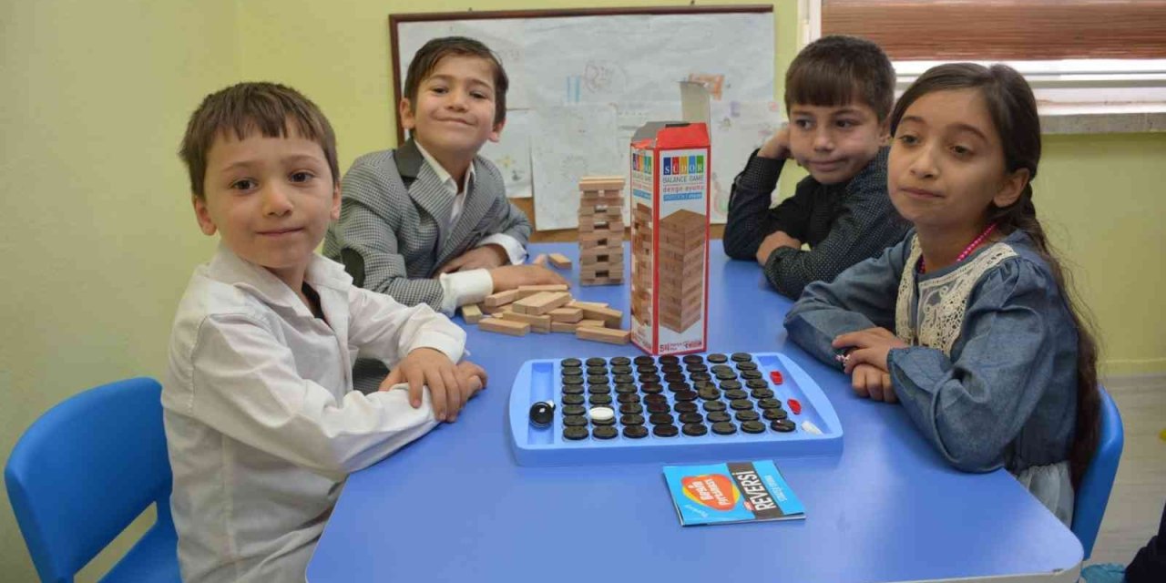 Dereyalak İlkokulu Köy Yaşam Merkezi Etkinlik Sınıfı Öğrencilerin Hizmetine Sunuldu