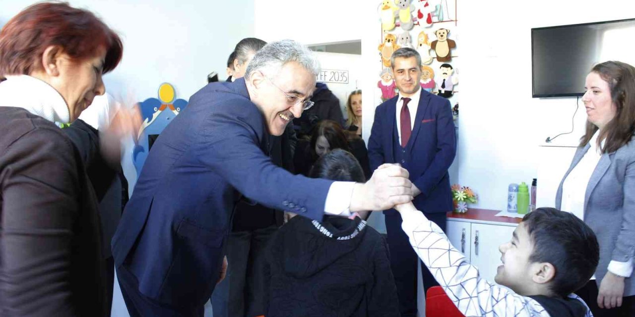 Özel Gereksinimli Öğrencilerin Karne Heyecanı