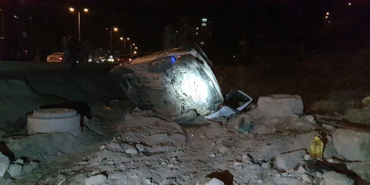 Yoldan Çıkan Minibüs Devrildi: 1 Ağır Yaralı