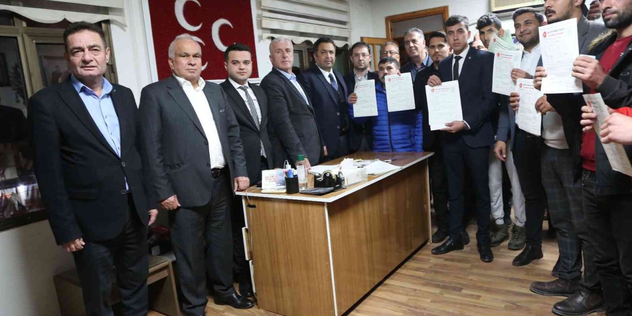 Mersin’de 150 Genç Mhp’ye  Katıldı