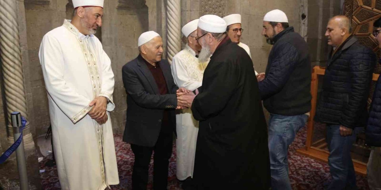 Başkan Büyükkılıç’tan İsveç’e Kınama