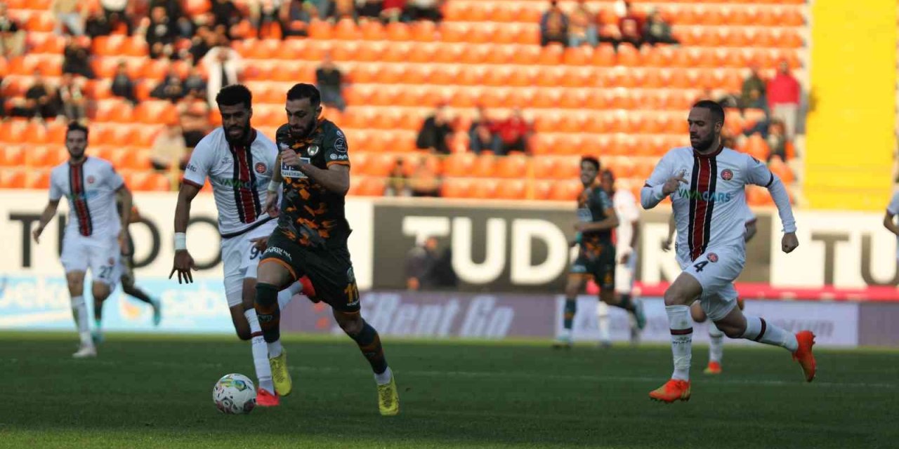Spor Toto Süper Lig: Alanyaspor: 2 - Fatih Karagümrük: 2 (maç Sonucu)