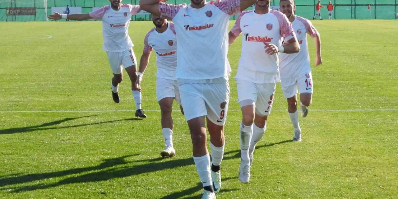 Kepez Belediyespor Zirveyi Korudu