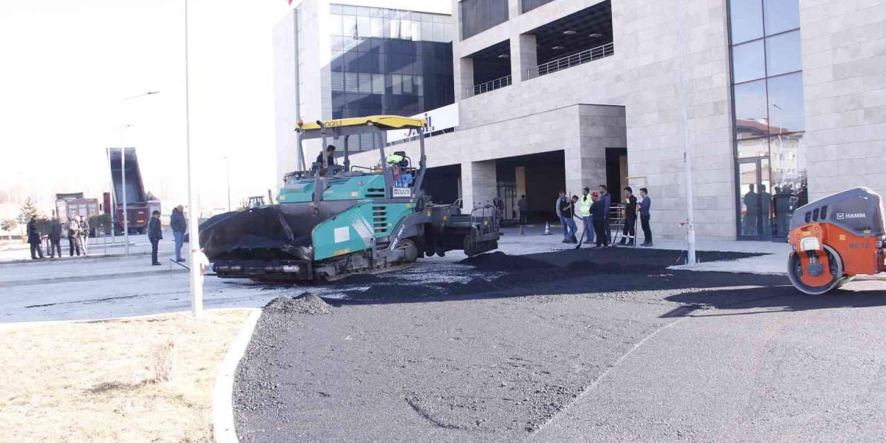 Bünyan’da Asfalt Çalışmaları Devam Ediyor
