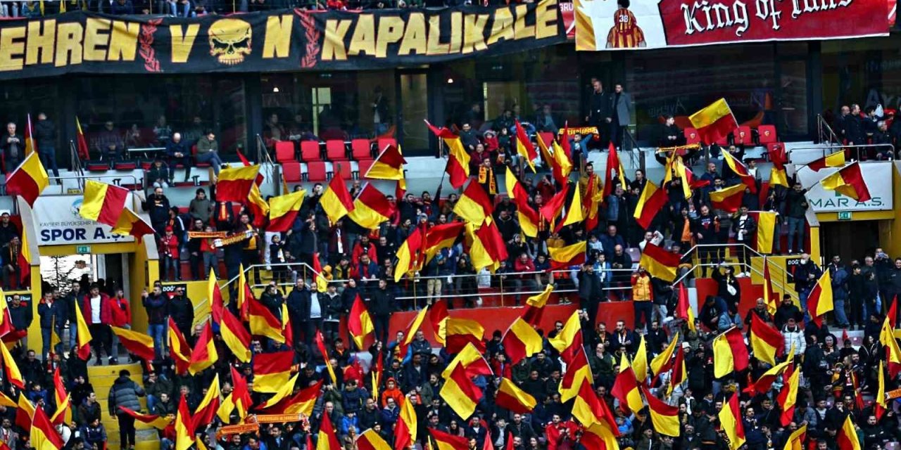 Kayserispor Taraftarından Tff’ye Çağrı