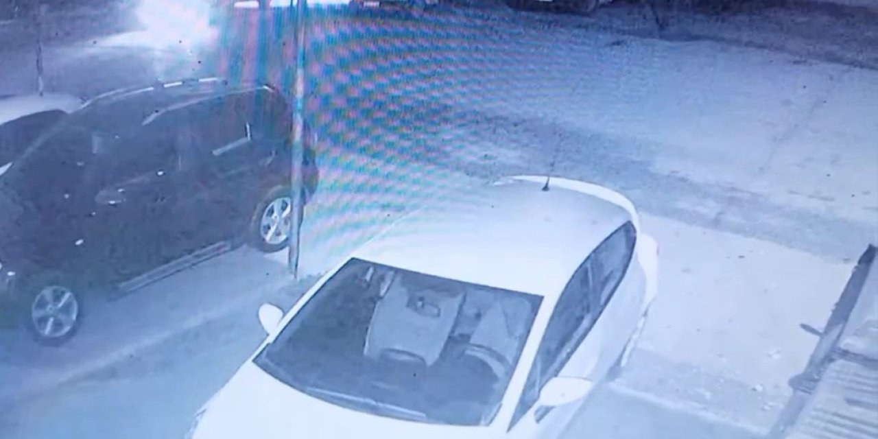 Domates Yüklü Kamyonetin Çalınma Anları Kamerada