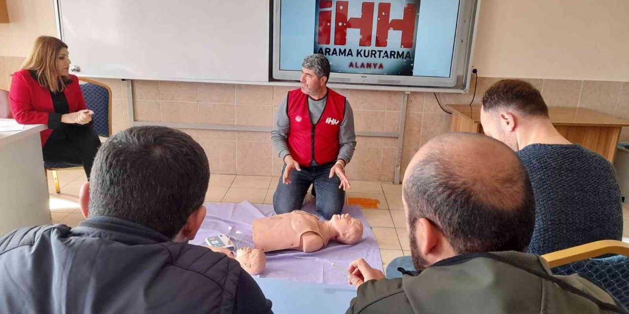 Gönüllülere İlk Yardım Eğitimi