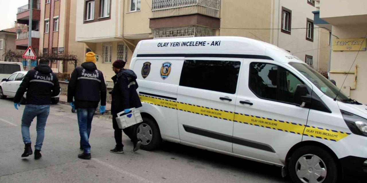 İlaç Almak İçin Çıktığı Evine Giremedi