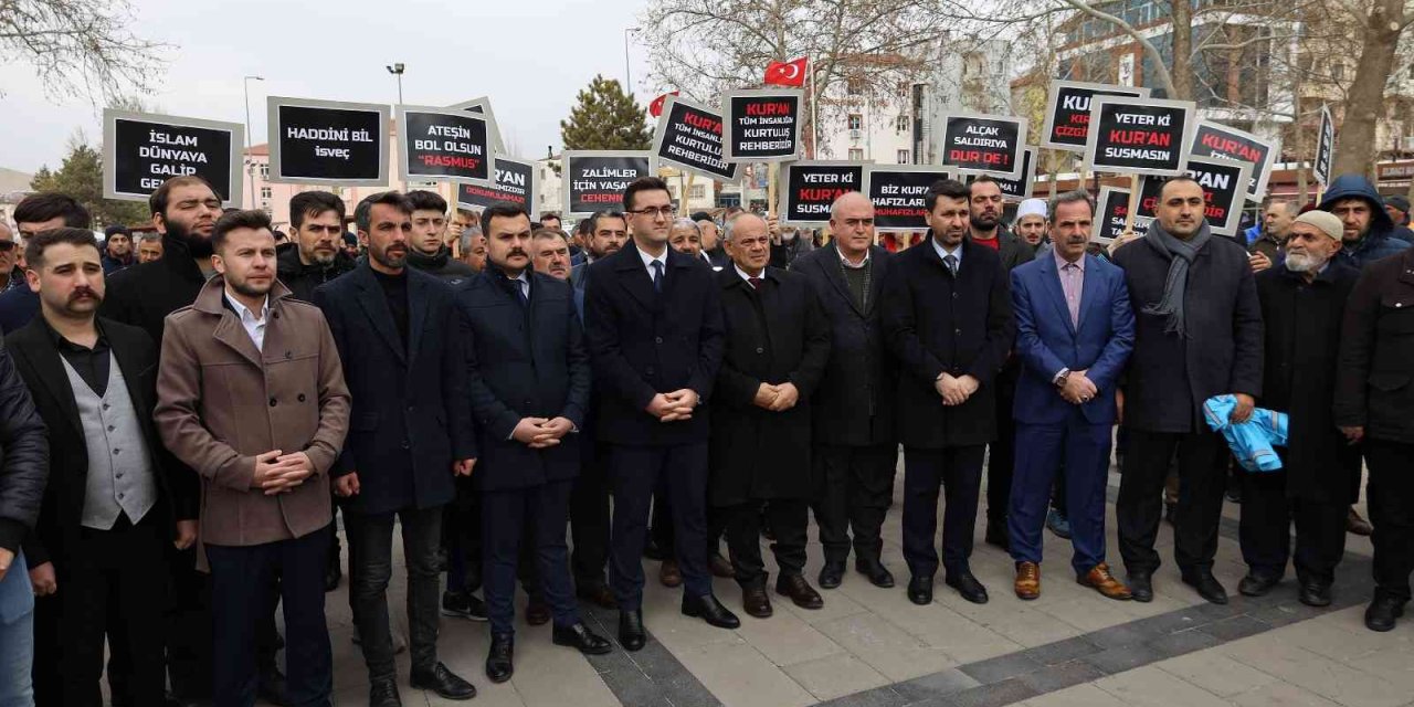 İsveç’te Kuranı Kerimin Yakılması Yahyalı’da Protesto Edildi