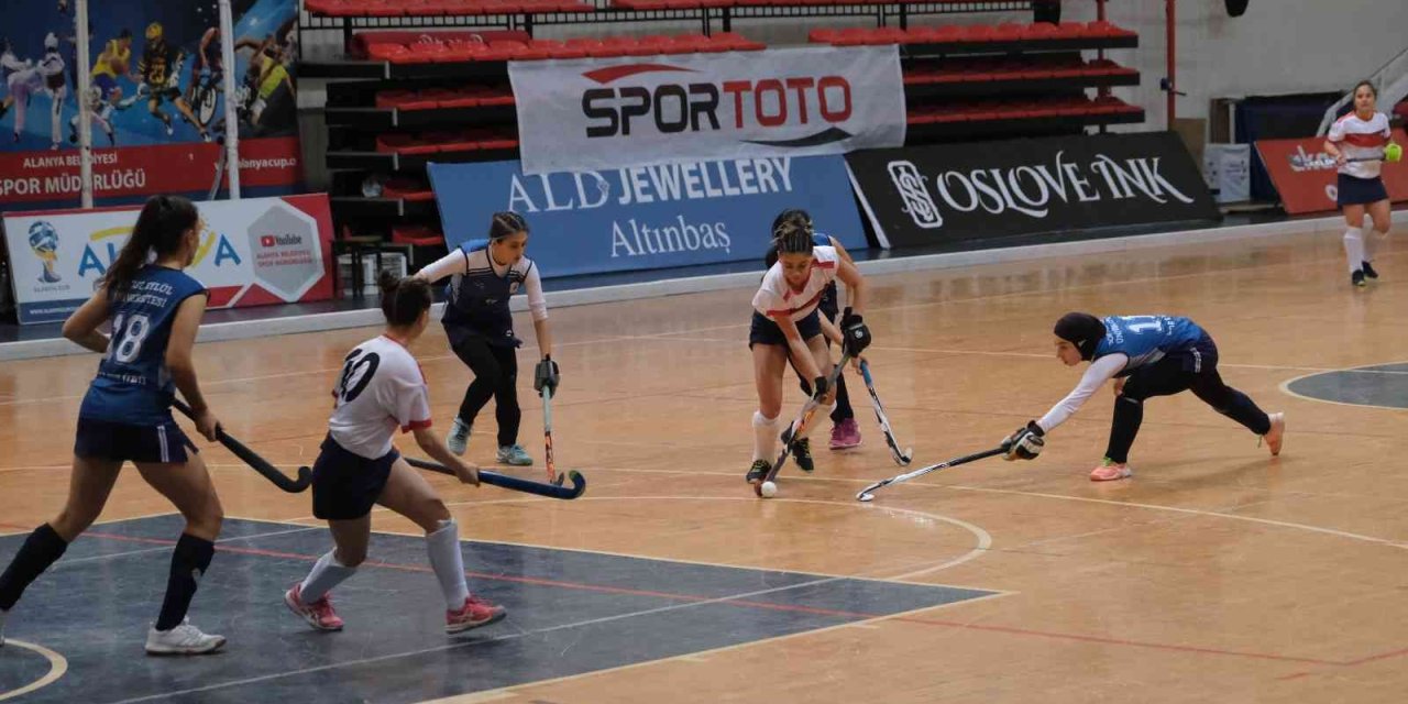 Salon Hokeyi Süper Lig 2. Etap Galibi Gaziantep Polisgücü Oldu