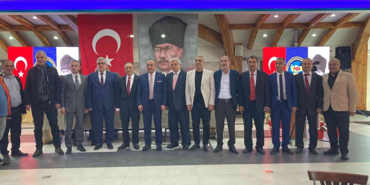 Gazipaşa’da 22 Yıllık Başkan Üst Üste 8’inci Kez Yeniden Başkan Seçildi