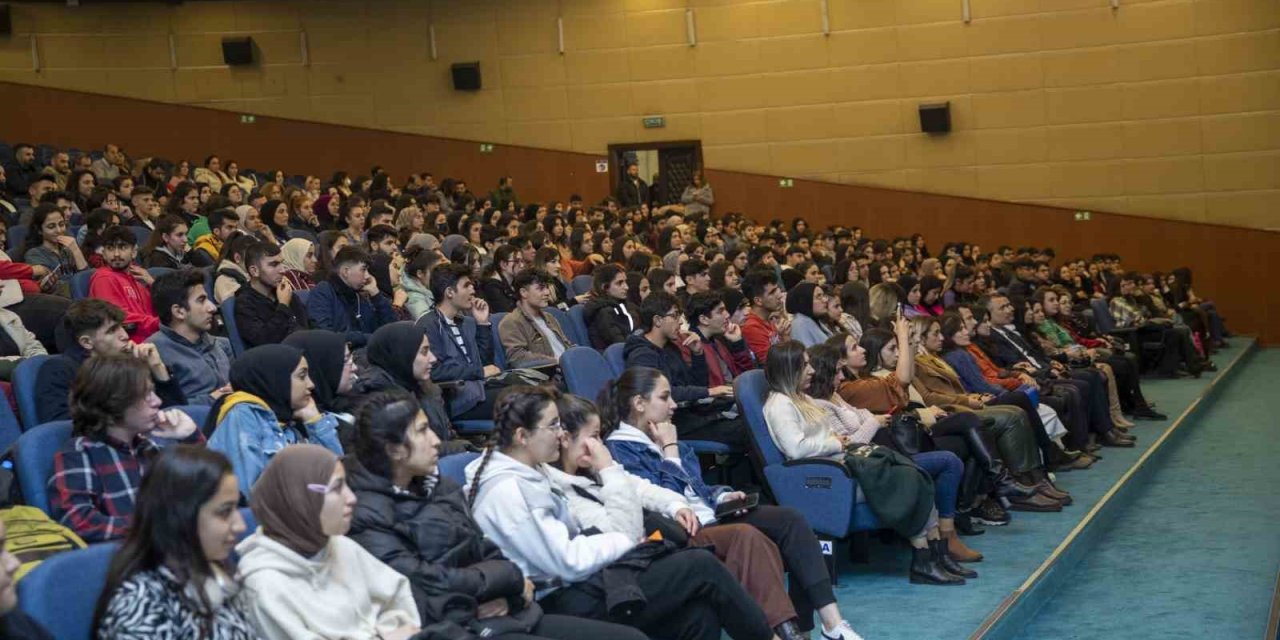 Büyükşehirden Öğrencilere Sınav Öncesi Motivasyon Etkinliği