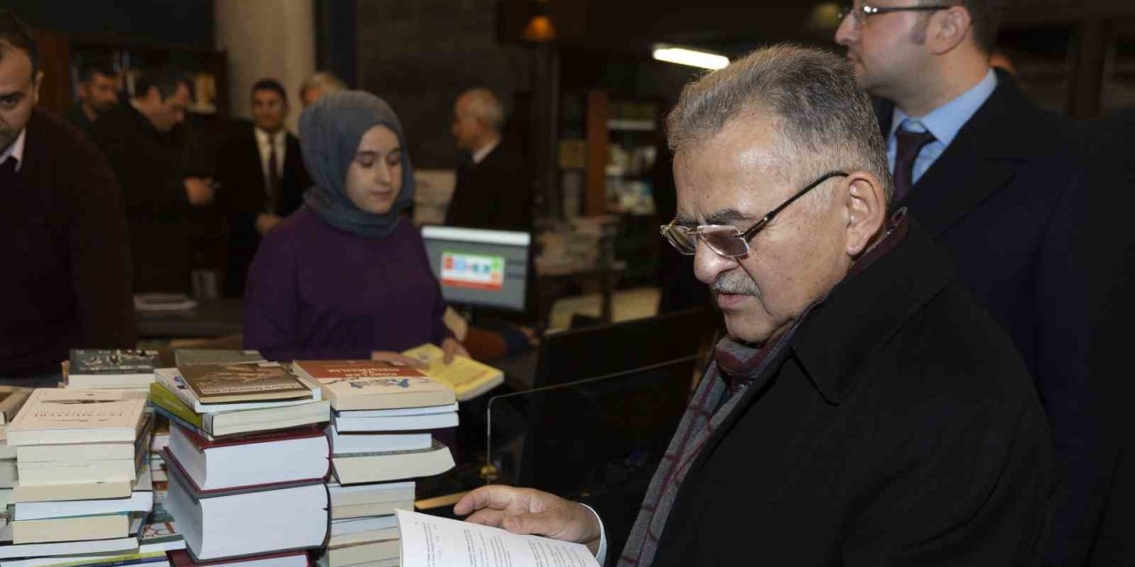 Büyükkılıç’ın Kültür Ve Edebiyata Kitap Sayısı 40’ı Aştı