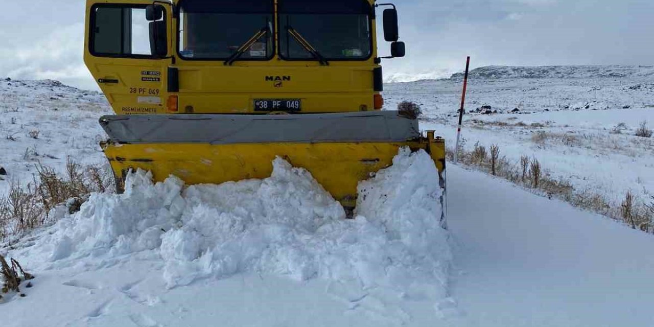 Kayseri’de Kapanan 111 Mahalle Yolu Ulaşıma Açıldı