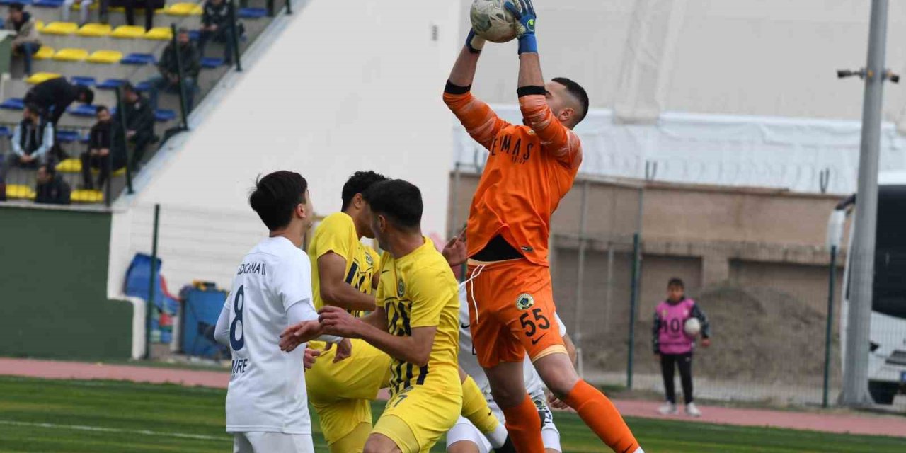 Tff 2. Lig: Tarsus İdman Yurdu: 0 - Menemen Futbol Kulübü: 2