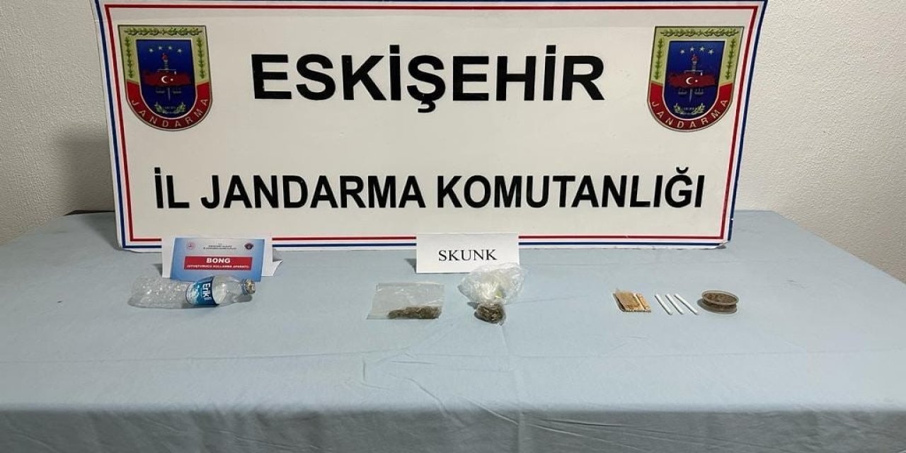 Jandarma Ekiplerinden Uyuşturucu Madde Satıcılarına Operasyon