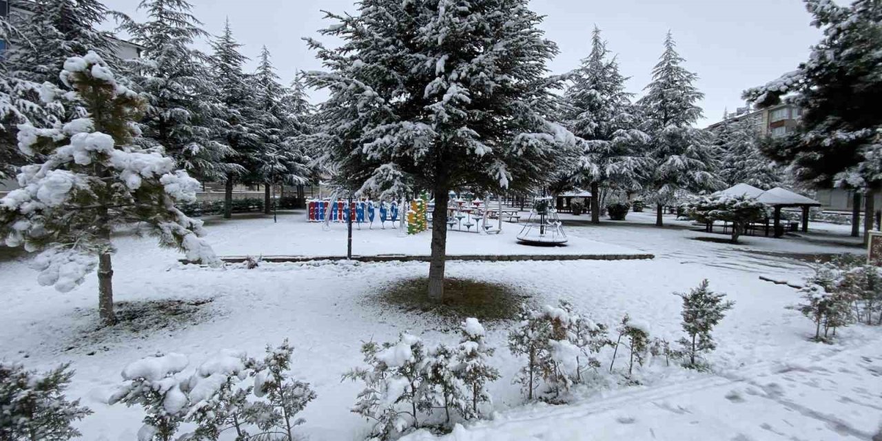 Kulu’da Yılının İlk Karı Yağdı