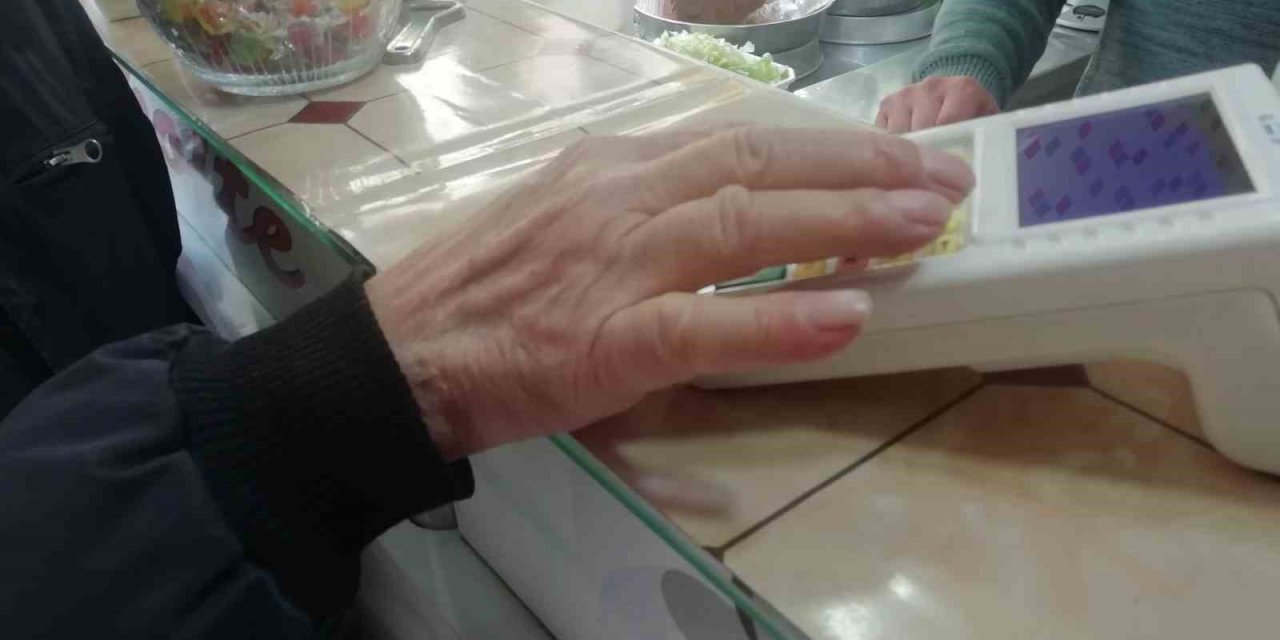 Temassız Kullanım Artınca Kart Şifrelerini Unuttuk