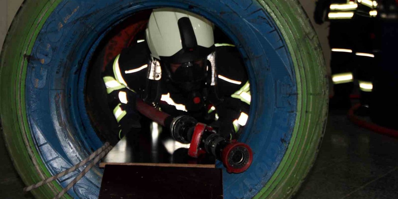 Komando Değil İtfaiye Eri