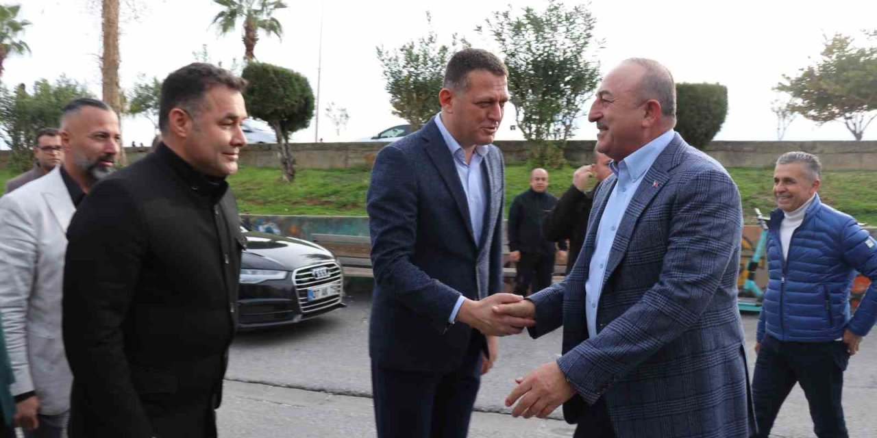 Dışişleri Bakanı Çavuşoğlu: “isveç Nato Üyeliğinin Yoluna Mayınlar Döşüyor”