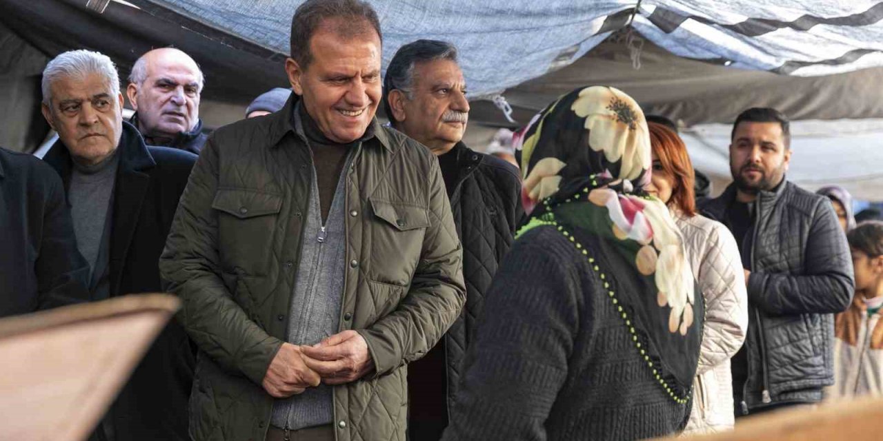 Seçer, Akdeniz İlçesi Esnaflarıyla Buluştu