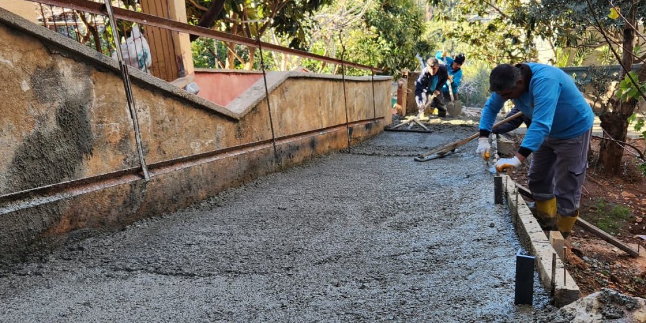 Engelli Rampası Yapılan Vatandaşın Yüzü Güldü