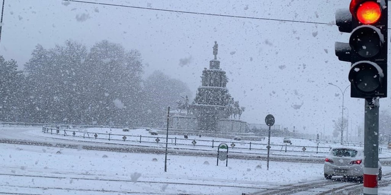 Eskişehir’de Aralıklı Kar Yağışı Devam Edecek
