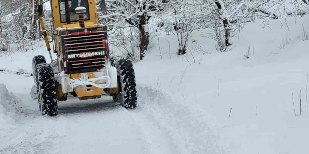Yollar Temizlendi, Çocuklar Karın Keyfini Çıkardı
